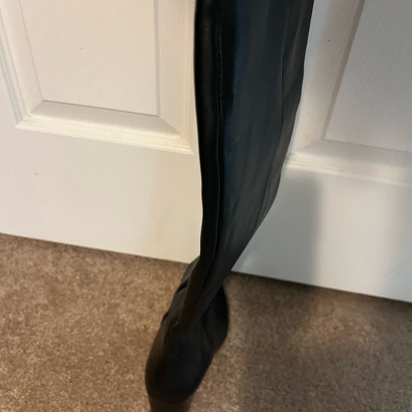 Women’s Charles David black heeled boots - Picture 4 of 6